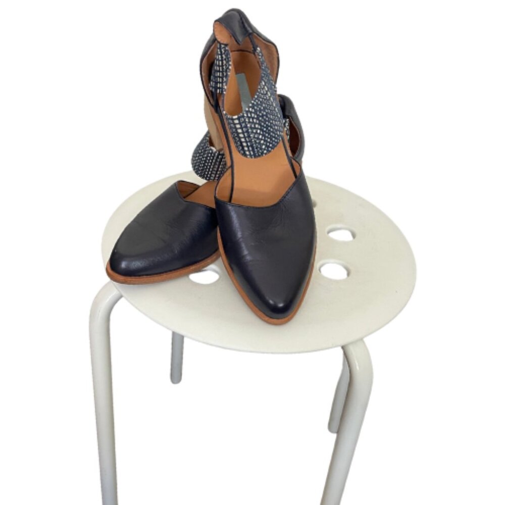 Zazou | Advance Flat Shoes In Navy Leather